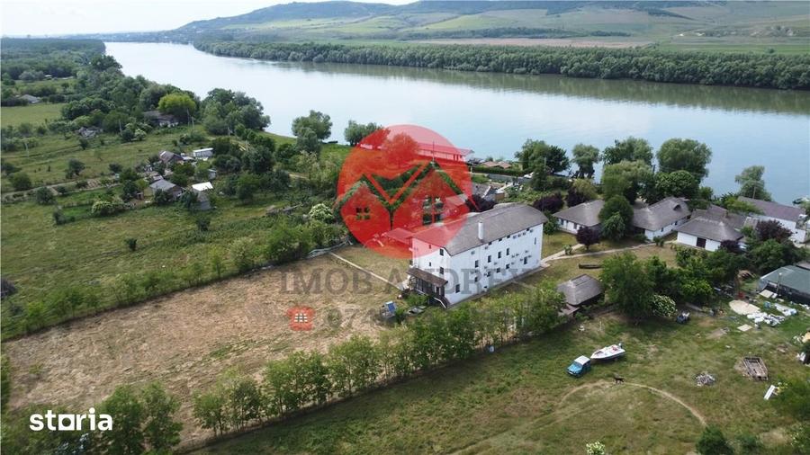 Spațiu comercial, de 1,000 mp, în Beștepe