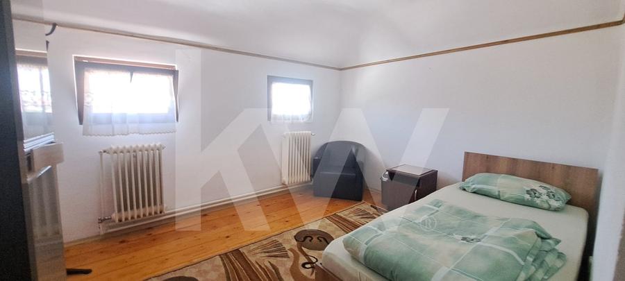 Apartament cu 6 camere decomandat, mobilat în Turnișor