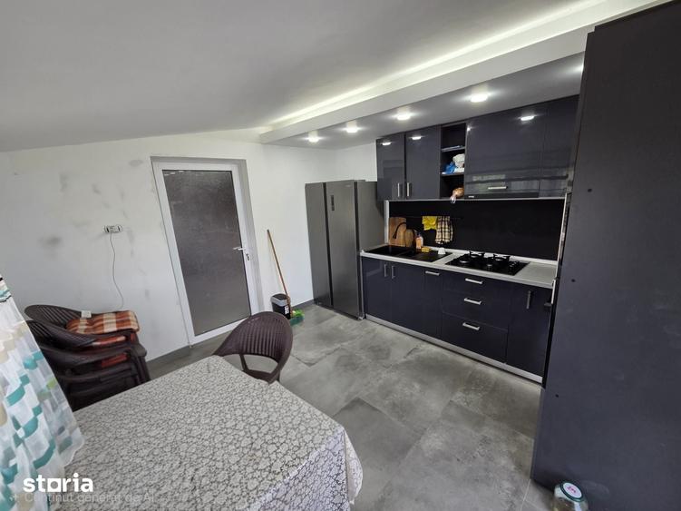 Casă cu 4 camere cu Teren 538 Mp în Priseaca