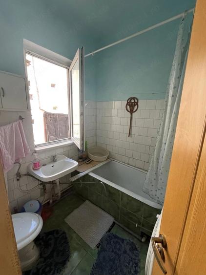Apartament cu 2 camere decomandat, mobilat în Km 4