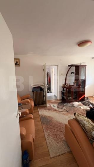 Apartament 2 camere, semidecomandat, 55 mp, zona Regiment 11 Siret - 2