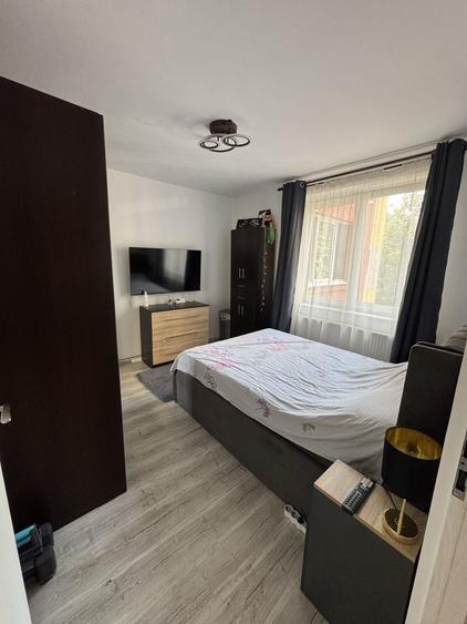 Apartament cu 2 camere semidecomandat în Vlahuță