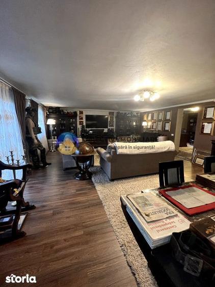 Casă cu 5 camere cu Teren 2096 Mp în Central