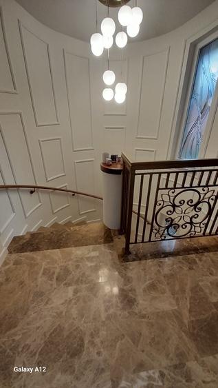 Casă cu 4 camere cu Teren 388 Mp în Central