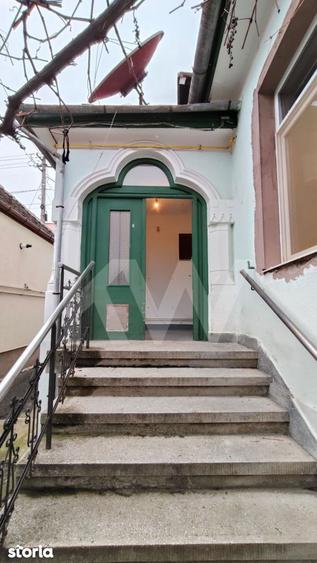 Casă cu 4 camere cu Teren 540 Mp în Lupeni