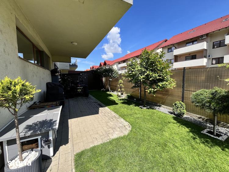 Apartament cu 3 camere decomandat în Sub Arini