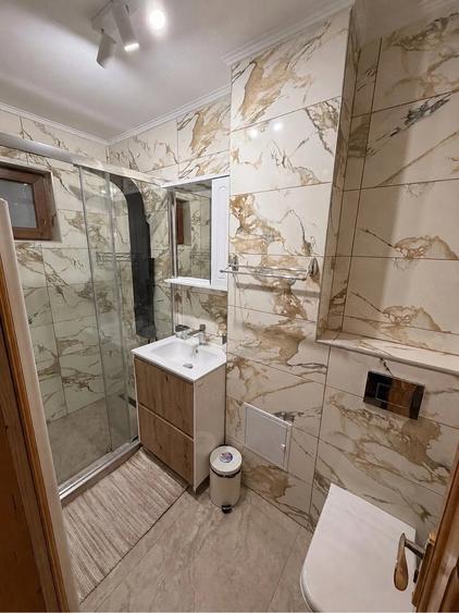 Apartament cu 4 camere decomandat în Gării