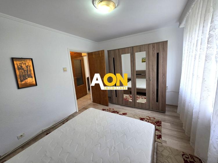 Apartament cu 2 camere semidecomandat, mobilat în Cetate