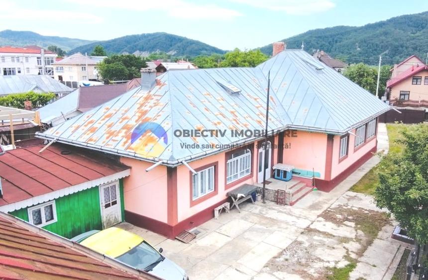 Casă cu 5 camere cu Teren 3136 Mp în Vânători-Neamț