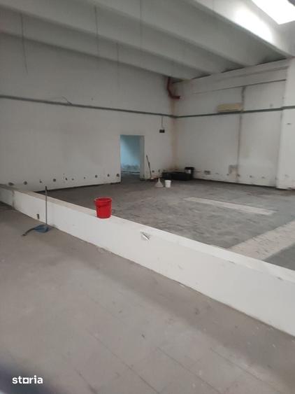 Spațiu comercial, de 1,237 mp, în Berceni