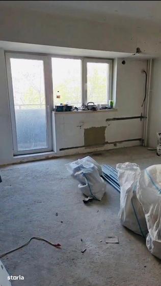 Apartament cu 2 camere decomandat în Decebal