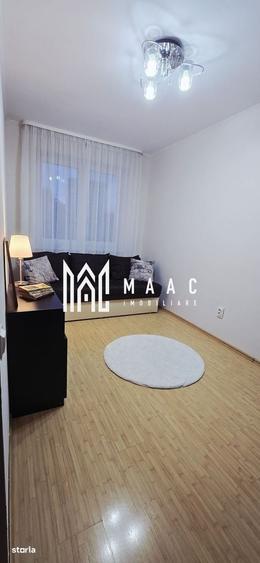 Apartament cu 3 camere semidecomandat în Calea Dumbrăvii