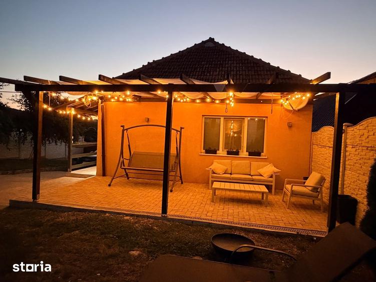 Casă cu 5 camere cu Teren 948 Mp în Central