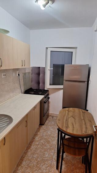 Garsoniera, etajul 1, bloc reabilitat, Calea Rahovei - Sebastian - 7