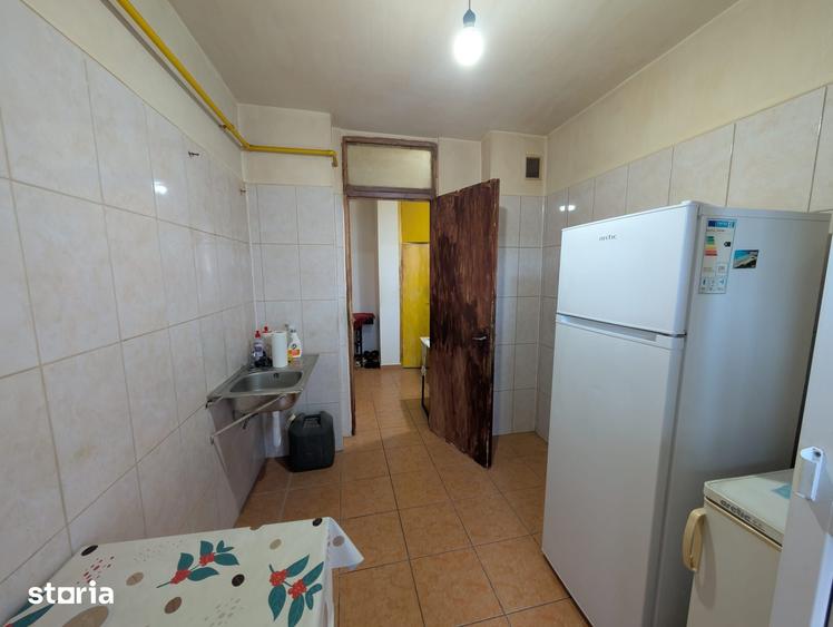 Apartament cu 3 camere decomandat în Mărășești