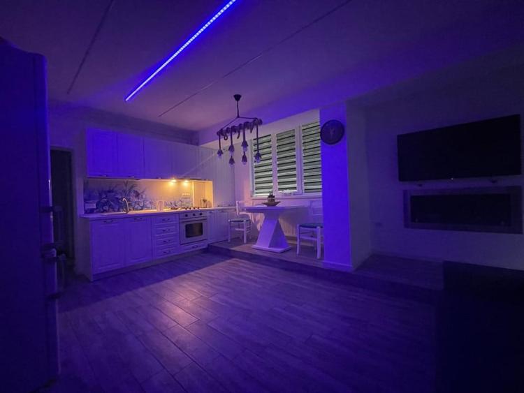 Apartament cu 3 camere semidecomandat în Nord