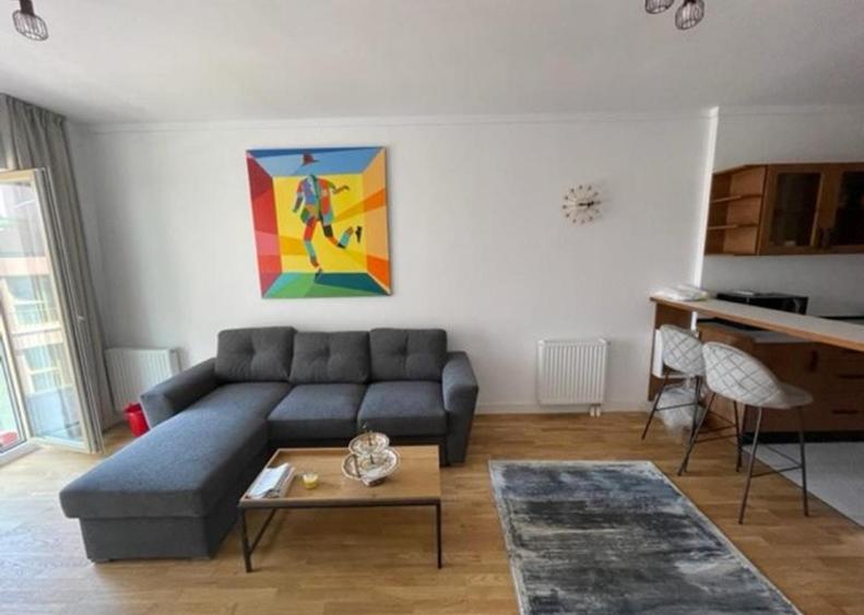 Apartament cu 2 camere semidecomandat, mobilat în Bucureștii Noi