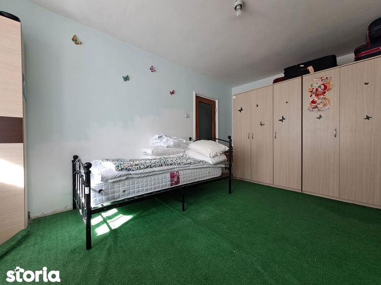 Apartament cu 2 camere decomandat în Tei