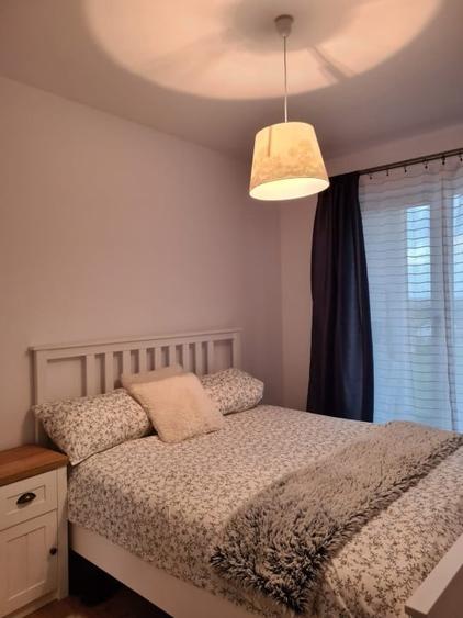 Apartament cu 2 camere semidecomandat, mobilat în Torontalului