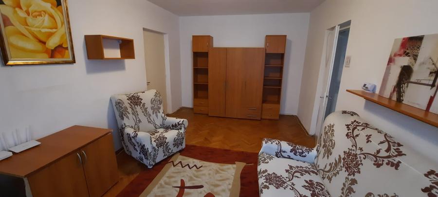 Apartament cu 2 camere semidecomandat în Cornișa