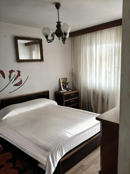 Apartament cu 2 camere decomandat în Metalurgiei