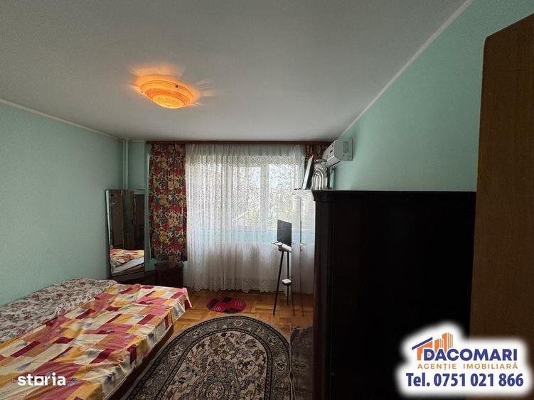 Apartament cu 3 camere decomandat în Micro 18