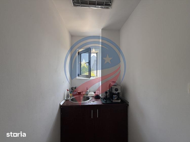 Spațiu comercial, de 660 mp, în Nord