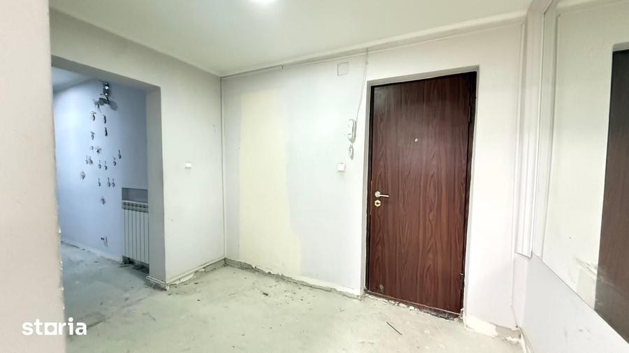 Apartament cu 4 camere în Decebal
