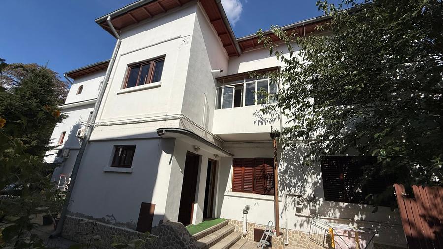 Apartament cu 3 camere semidecomandat în Pache Protopopescu