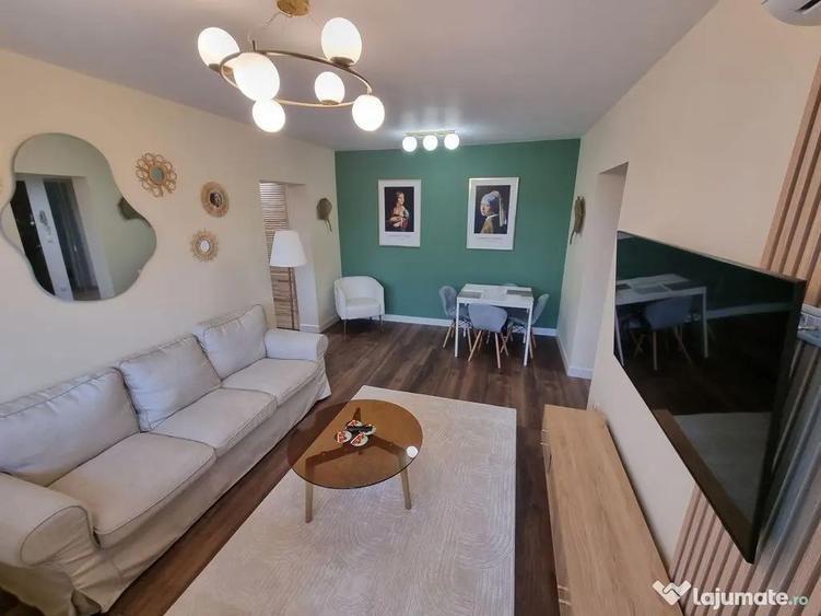Apartament cu 3 camere semidecomandat, mobilat în Tomis II