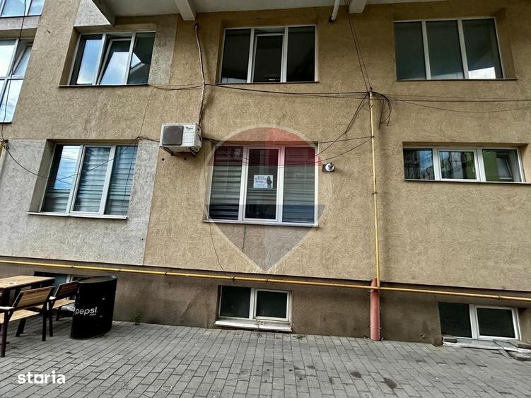 Spațiu comercial, de 40 mp, în Central