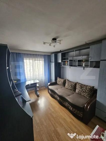 Apartament cu 3 camere decomandat, mobilat în Obcini