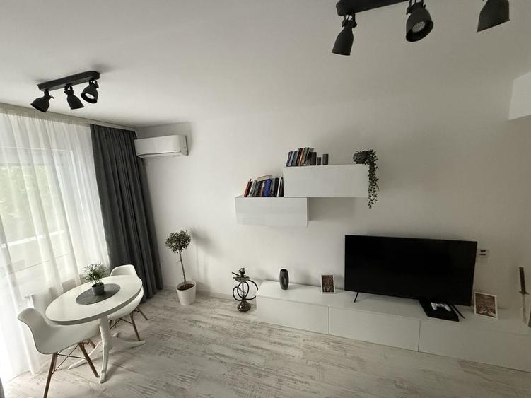 Apartament cu 2 camere în Cățelu