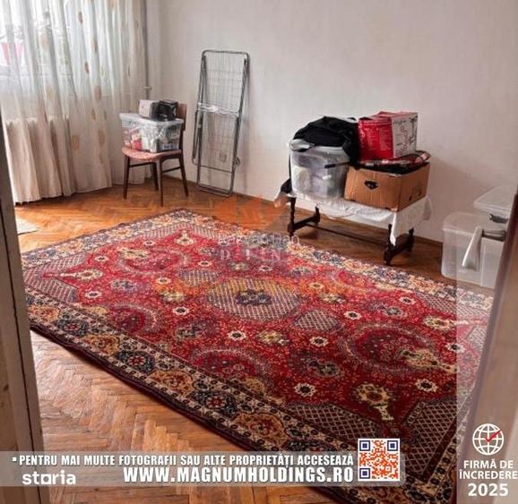 Apartament cu 4 camere decomandat în Negru Vodă