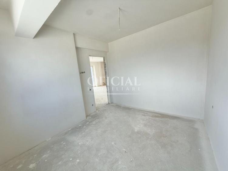 Apartament cu 3 camere semidecomandat în Mănăștur