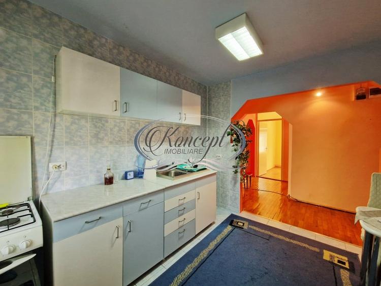 Apartament cu 3 camere decomandat, mobilat în Mănăștur