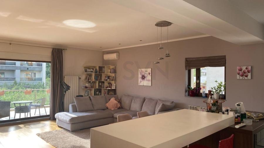 Apartament cu 4 camere decomandat, mobilat în Pipera