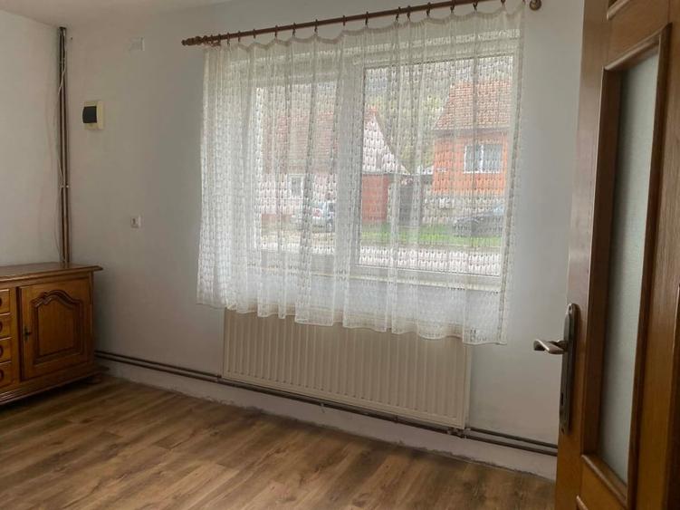 Casă individuală cu 5 camere cu Canalizare în Lendt