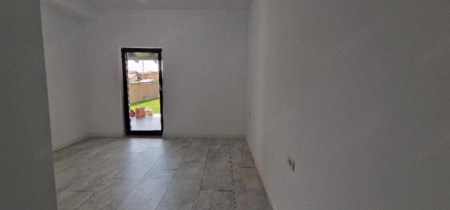 Casă cu Teren 320 Mp în Central