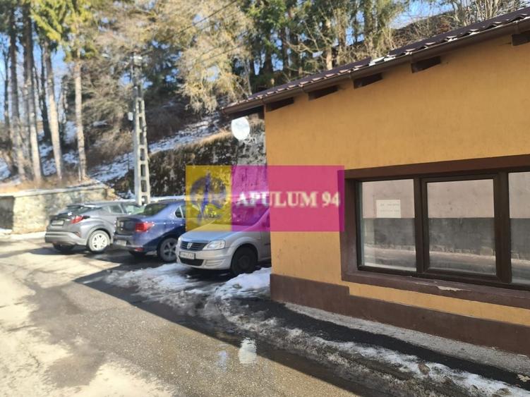 Casă individuală cu 2 camere decomandat cu Canalizare în Central