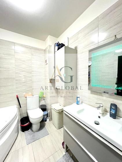 Apartament cu 3 camere semidecomandat în Militari