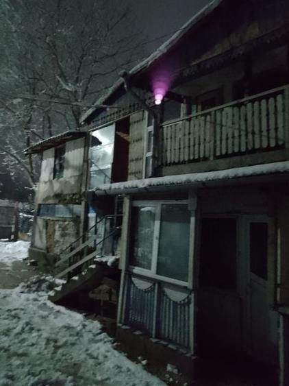 Casă cu 4 camere cu Teren 5000 Mp în Vâlcele