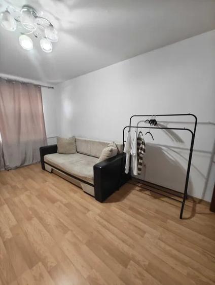 Apartament cu 3 camere decomandat, mobilat în Pantelimon