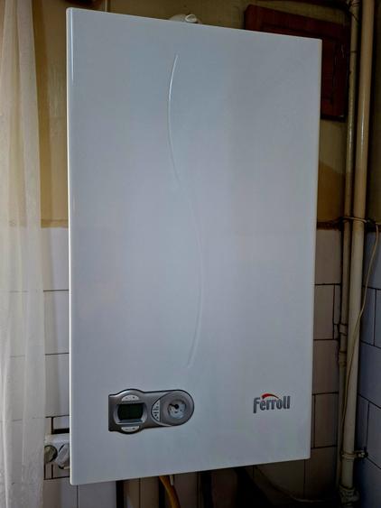 Apartament cu 2 camere semidecomandat în Eremia