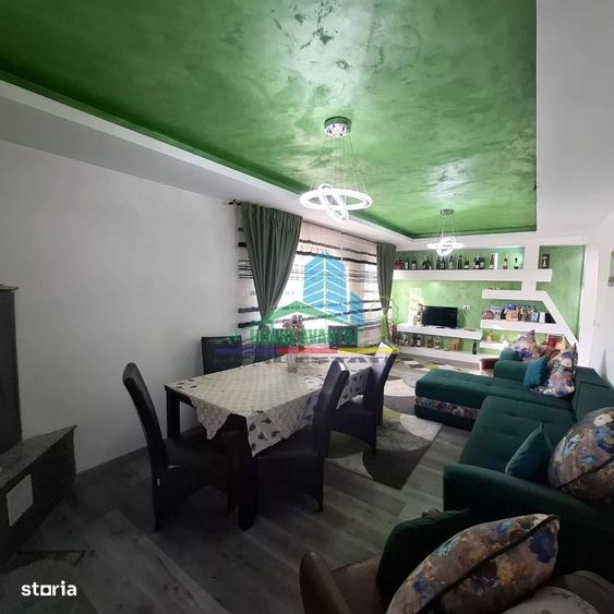 Casă cu 4 camere în Central