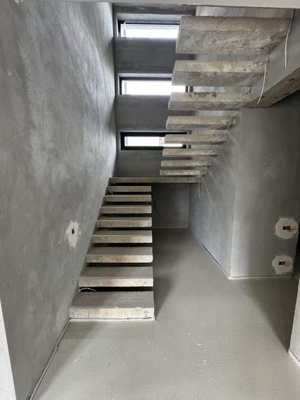 Casă cu 4 camere în Micro 3