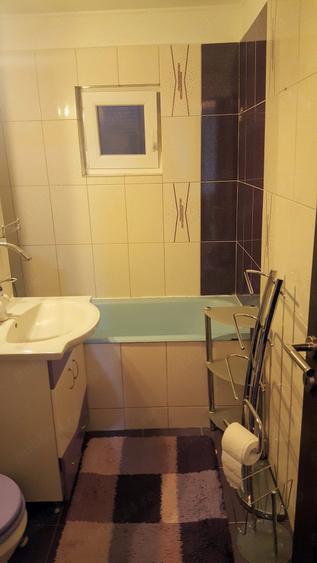 Apartament cu 2 camere semidecomandat în Spitalul Județean