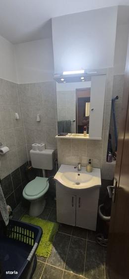 Apartament cu 3 camere decomandat în Găvana