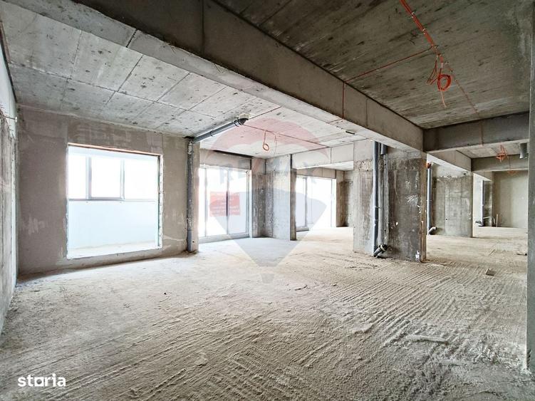 Inchiriere Spatiu Comercial Parter, Terasa 63mp | M. Berceni la 9 min. - 9