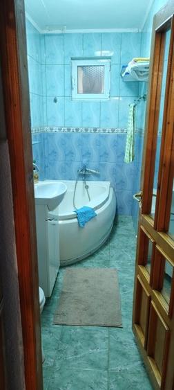 Apartament cu 2 camere decomandat în Sârbi